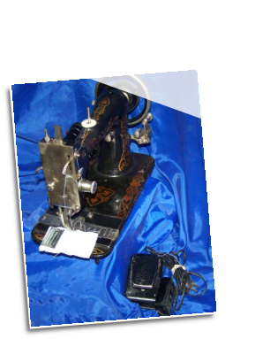 DAVIS VERTICAL FEED LONG SHUTTLE SEWING MACHINE DAVIS VERTICAL FEED LONG SHUTTLE SEWING MACHINE
