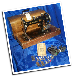 CUPPLES LONG SHUTTLE SEWING MACHINE
