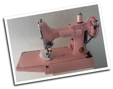PINK SINGER 221 FEATHERWEIGHT SEWING MACHINE FOR SALE