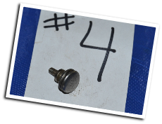 THUMB SCREW FOR PRESSER FOOT SINGER 101 SEWING MACHINE PART