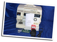 SINGER 7033 ZZLMITIED EDITION FREE-ARM SEWING MACHINE SERVICED FOR SALE